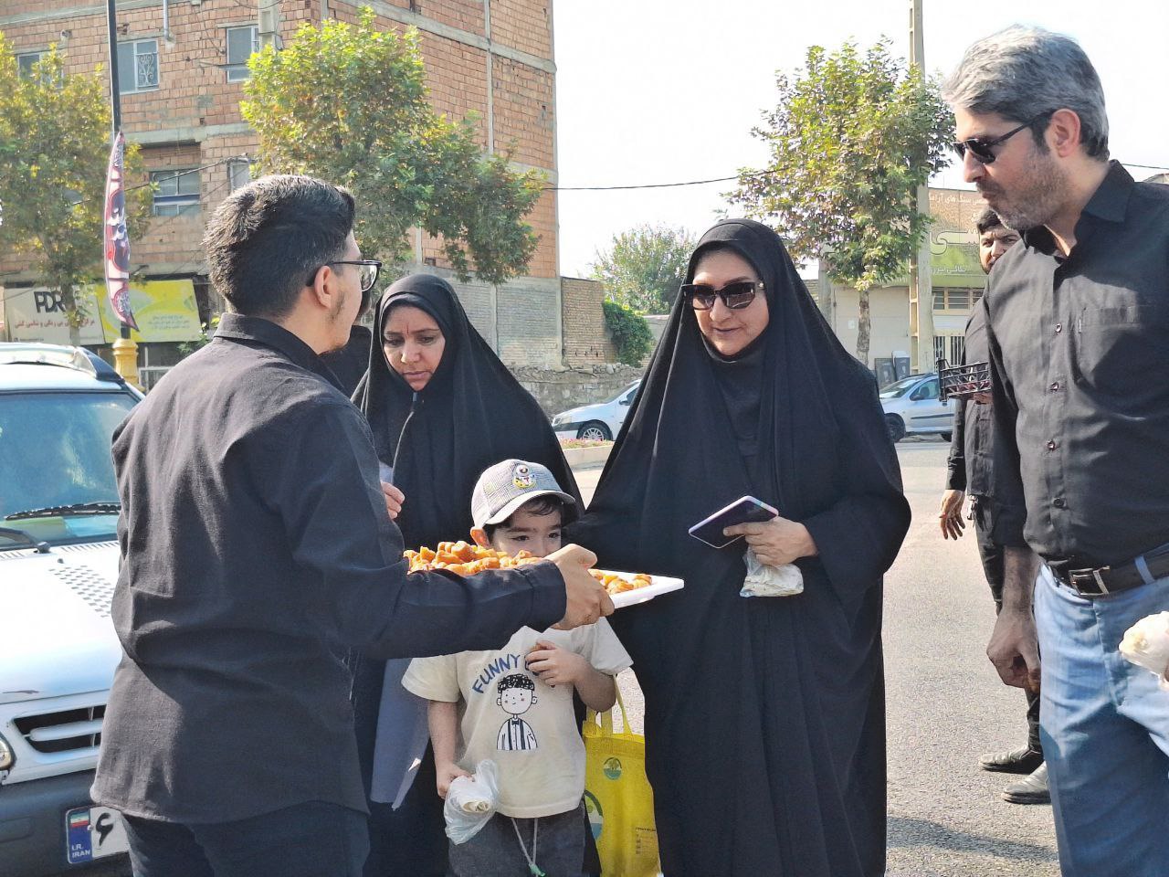 پیاده روی بزرگ دلدادگان حسینی در شرق گلستان