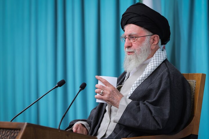 امام خامنه‌ای: در وضع کنونی مذاکره با آمریکا هیچ سودی برای ما ندارد
