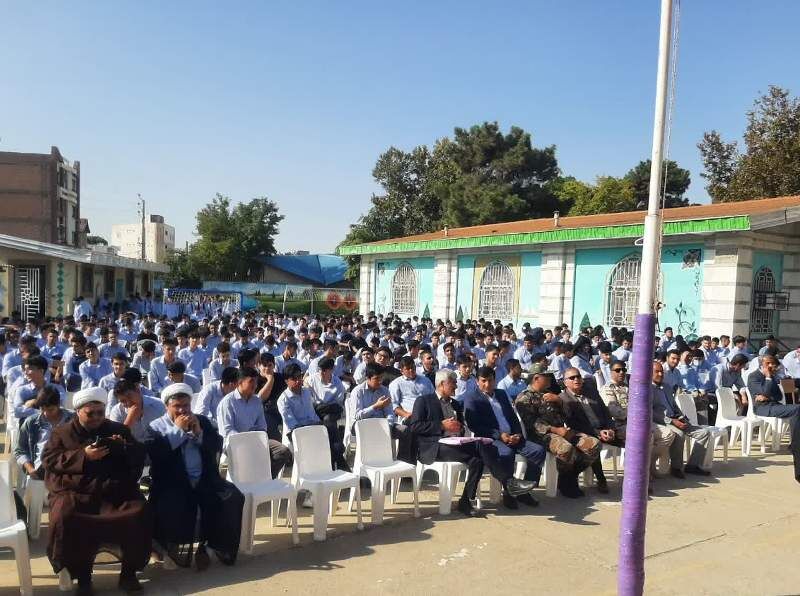 زنگ سال تحصیلی جدید در مدارس گنبدکاووس نواخته شد