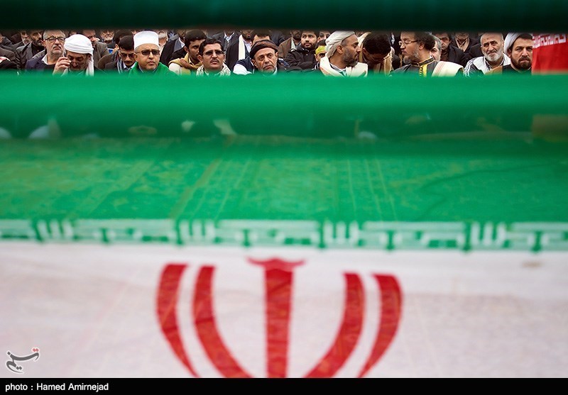 مقاومت مردمی سبب استمرار انقلاب اسلامی می‌شود