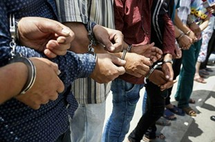 عاملان نزاع دسته‌جمعی در آق‌قلا دستگیر شدند/ کشف یک سلاح شکاری و دستگیری 21 نفر با تلاش پلیس
