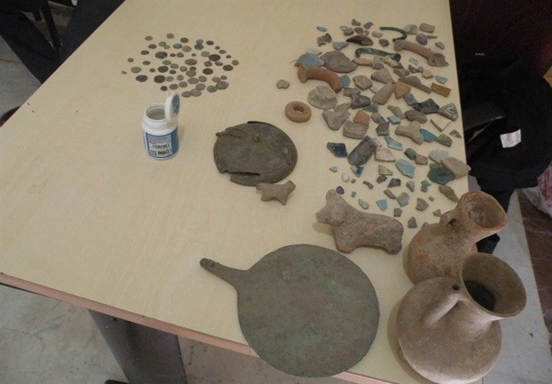  اشیاء تاریخی ۲۵۰۰ ساله در یک واحد صنفی گنبدکاووس کشف شد