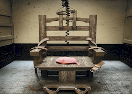 معروف ترین دانشمند جهان صندلی شکنجه را اختراع کرد 