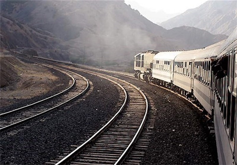 سرعت قطارها در راه‌آهن شمال شرق کشور افزایش می‌یابد 