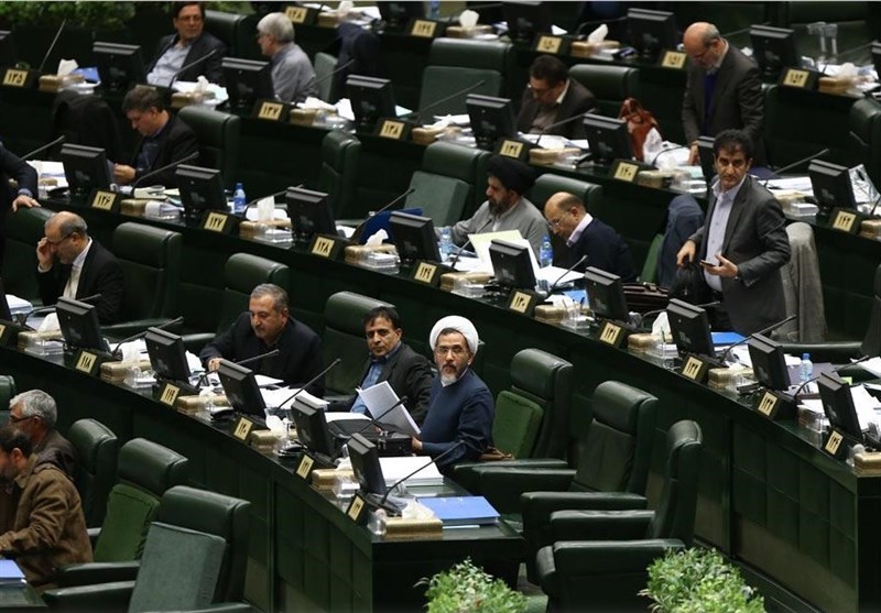 اسامی ۱۱نماینده‌ که با تأخیر درجلسه علنی مجلس حاضر شدند/نام دو نماینده گلستان در لیست