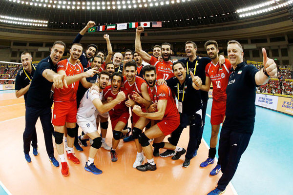 پیروزی تیم ملی والیبال ایران برابر فرانسه/ملی پوشان روی سکوی جهان