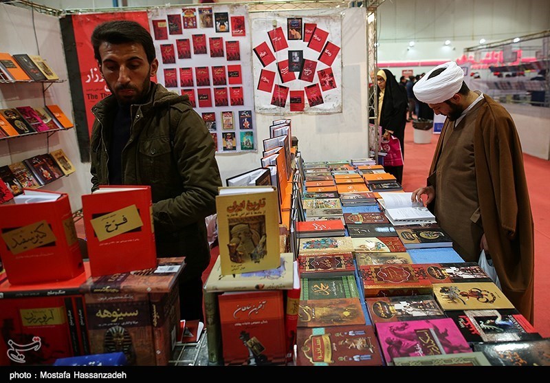 بیش از ۵ میلیارد ریال بن کتاب در دوازدهمین نمایشگاه کتاب گلستان به فروش رسید