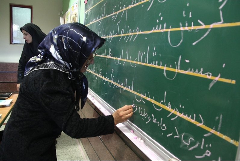 بانوان دارای بیشترین سهم بی سوادی در گلستان