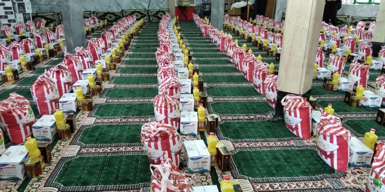 ایران همدل /اطعام حسینی با توزیع 3 هزار بسته غذایی توسط نیکوکار گنبدی