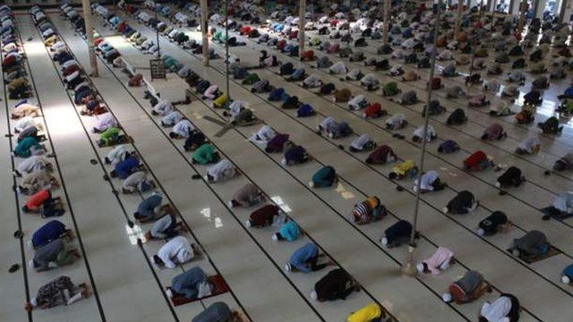 برگزاری نمازجمعه گنبدکاووس بعد از وقفه ۶ ماهه